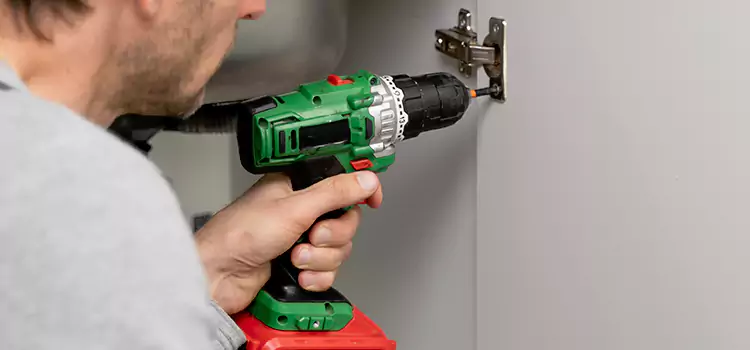 Commercial Door Hinge Repair Castaic