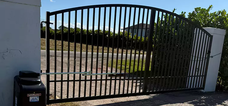 Driveway Fence Repair Castaic